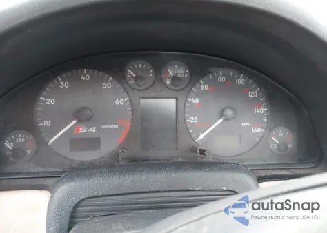 2000 Audi S4 2.7T z USA, uszkodzony, nr VIN WAUDD68D4YA172101